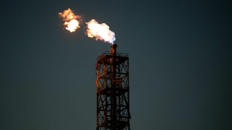 Odeurs d&rsquo;hydrocarbures autour de la raffinerie de La Mède après les orages : ce que l&rsquo;on sait